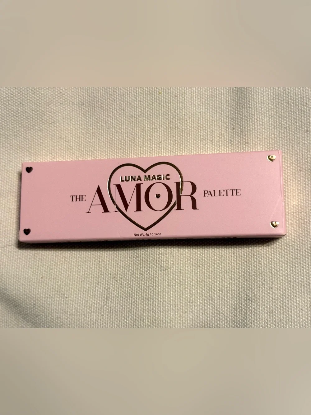 Luna Magic The Amor Eyeshadow Palette